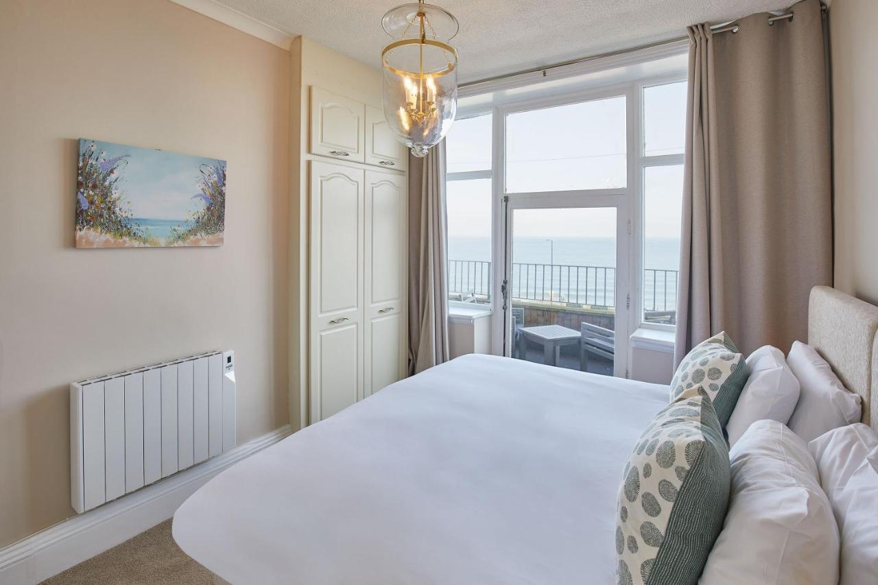 Host & Stay - 4 Metropole Towers Уитби Екстериор снимка